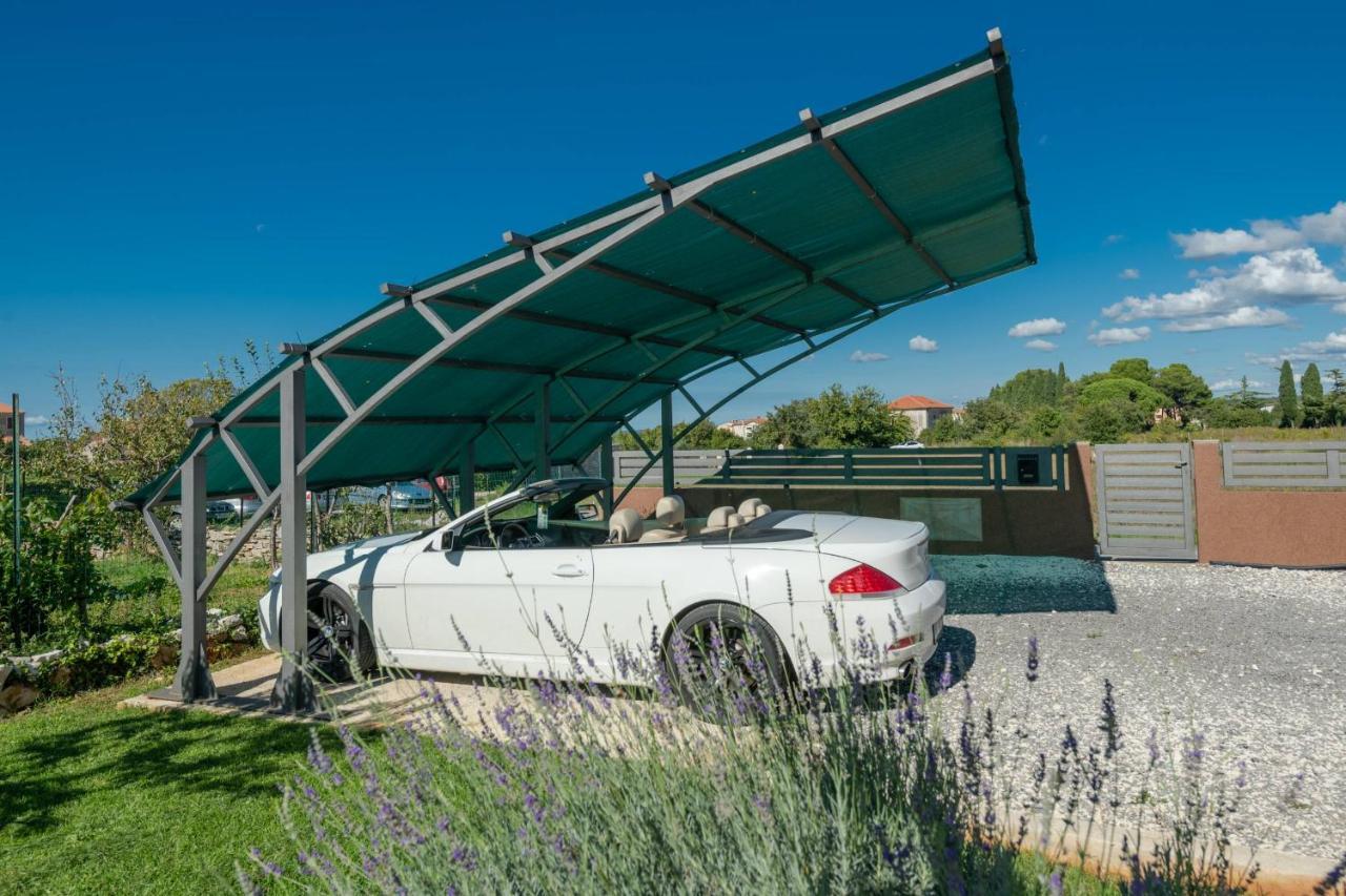 Bobo Family House With Pool Vodnjan Exterior foto