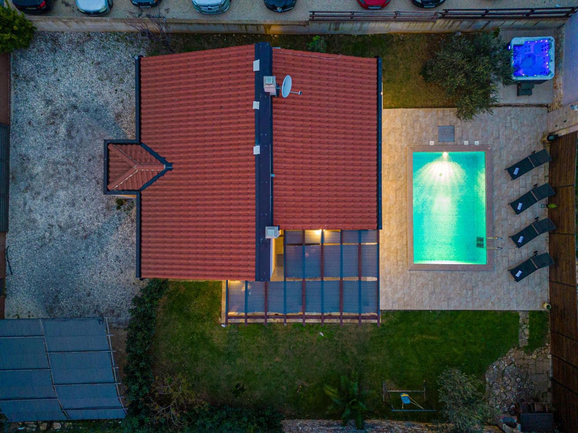 Bobo Family House With Pool Vodnjan Exterior foto